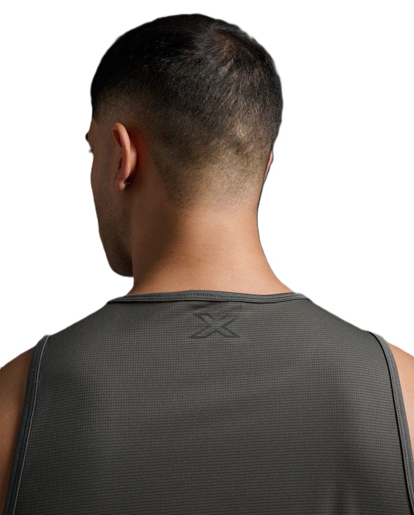2XU CAMISETA SIN MANGA PARA CABALLERO (MR6676a)
