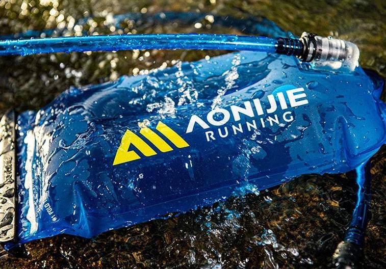 BOLSA DE HIDRATACION AONIJIE 2 LITROS (SD62)