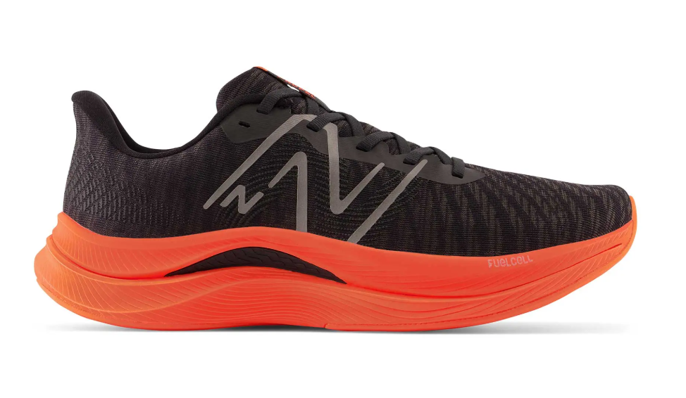 NEW BALANCE FUELCELL PROPEL V4 PARA CABALLERO ASFALTO